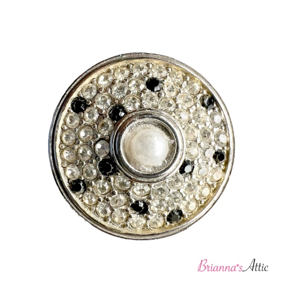 Silver with Black Stones clip on Earrings - Picture 5 of 7